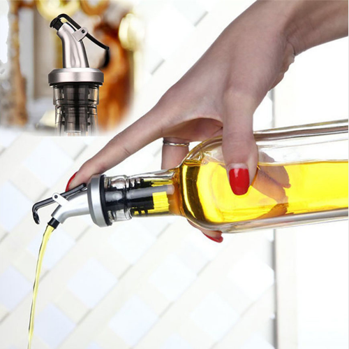 Bottle stopper pouring
