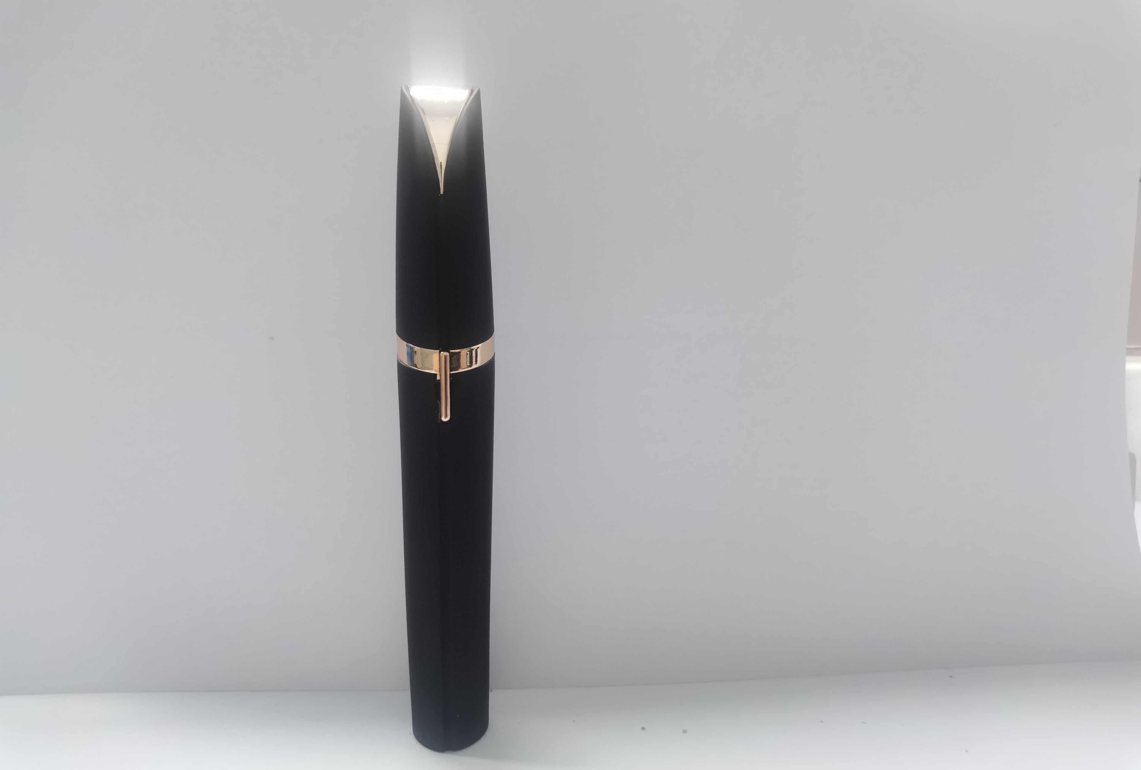Mini Eyebrow & Facial Hair Trimmer: Painless LED Razor