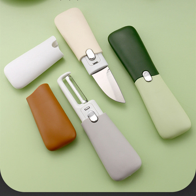 Kitchen peeler in use