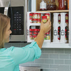 Spice rack with bottles